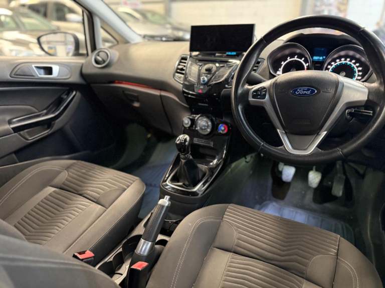 FORD FIESTA 1.3 Zetec 2013