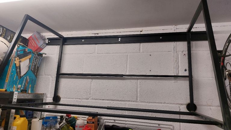 Wall mounted heavy duty wheel and tyre rack