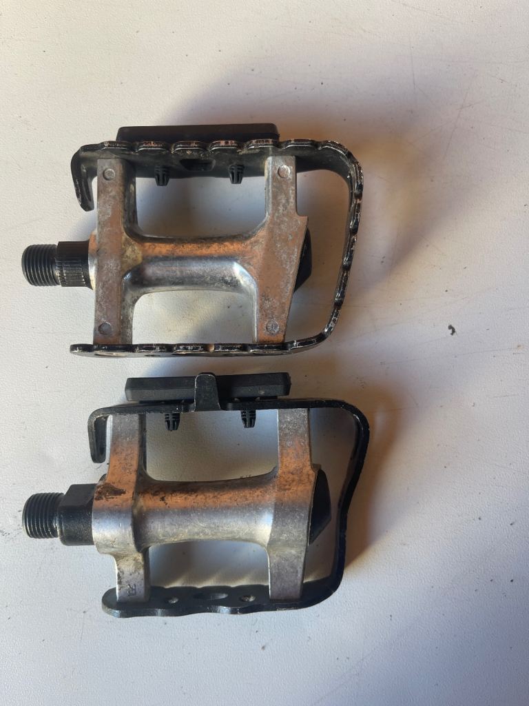 Pedals 