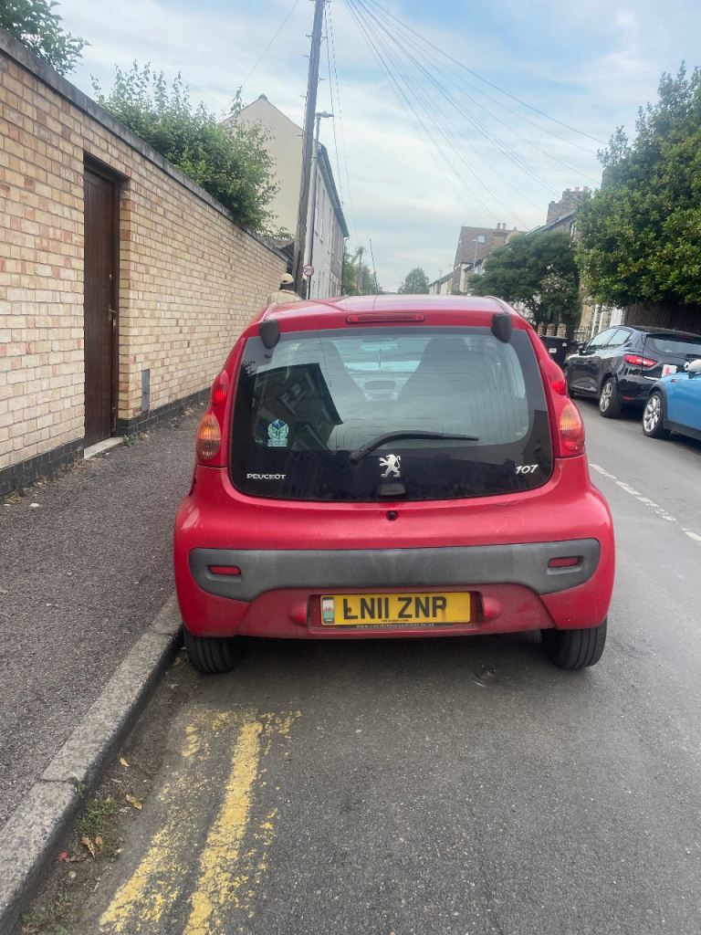 Peugeot, 107, Hatchback, 2011, Manual, 998 (cc), 3 doors