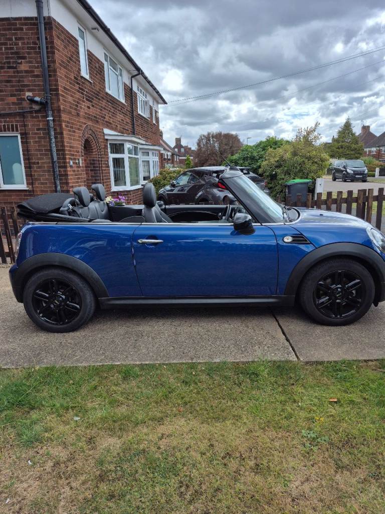 Mini, CONVERTIBLE, Convertible, 2013, Manual, 1598 (cc), 2 doors