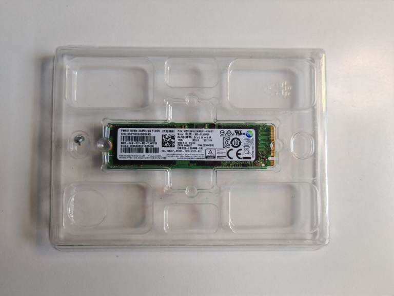 Samsung PM981 NVMe 512GB SSD M.2 Internal Drive