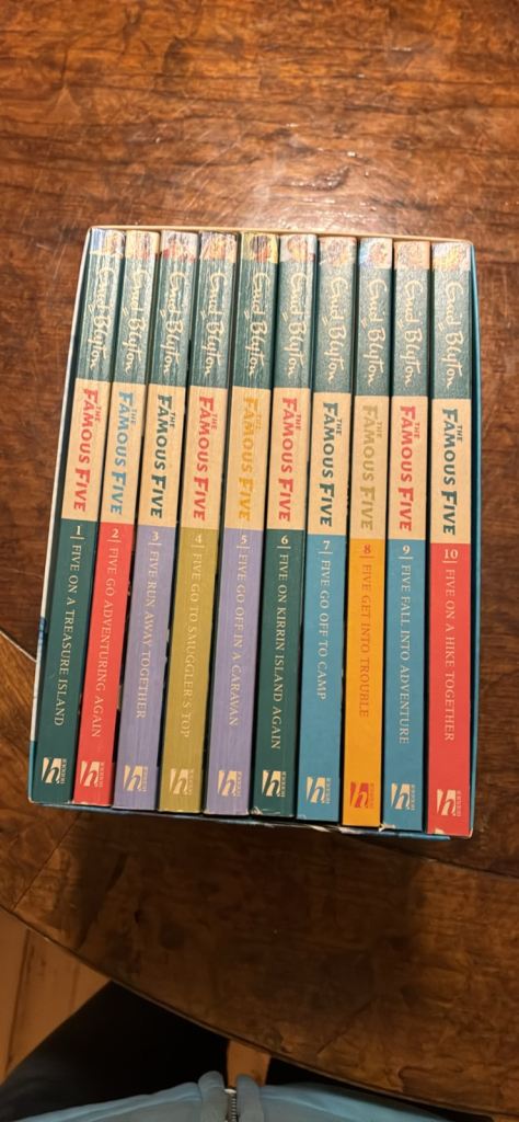 Enid Blyton "Famous Five" books 1-10