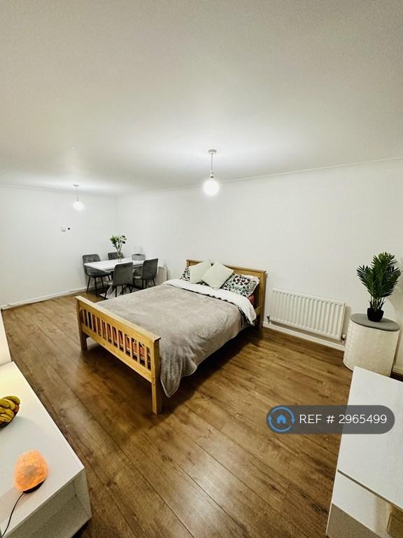 1 bedroom in Galleons View, London, E14 (#2965499)