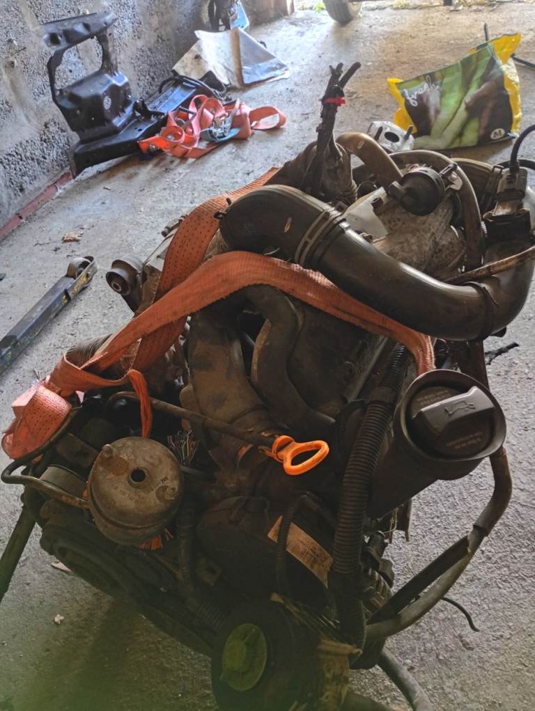 VW Transporter 2002 2.5 Engine 