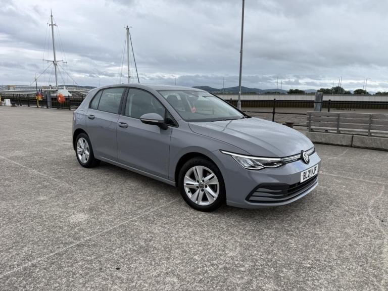 2021 (21) VOLKSWAGEN GOLF 1.5 LIFE ETSI DSG 5DR Semi Automatic