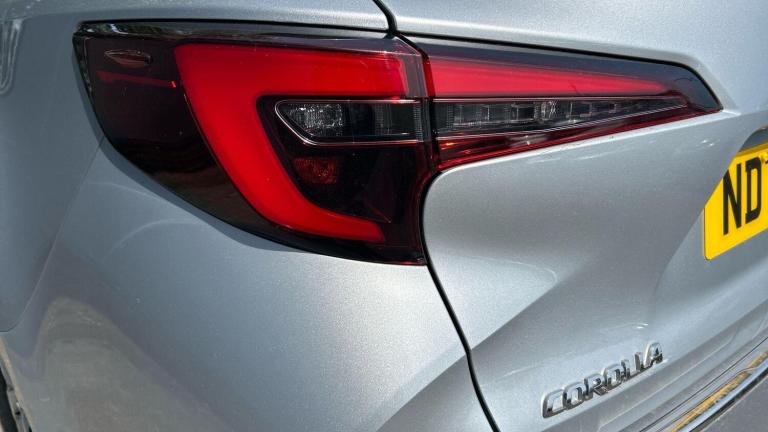  Toyota Corolla 1.8 VVT-h Car Derived Van 5dr Petrol Hybrid CVT Euro 6 (s/s) (140 ps) Petrol/Elec...