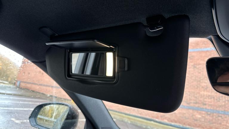 2025 Volvo XC40 2.0 B4P Plus Dark 5dr Auto Petrol Estate Estate Petrol Automatic