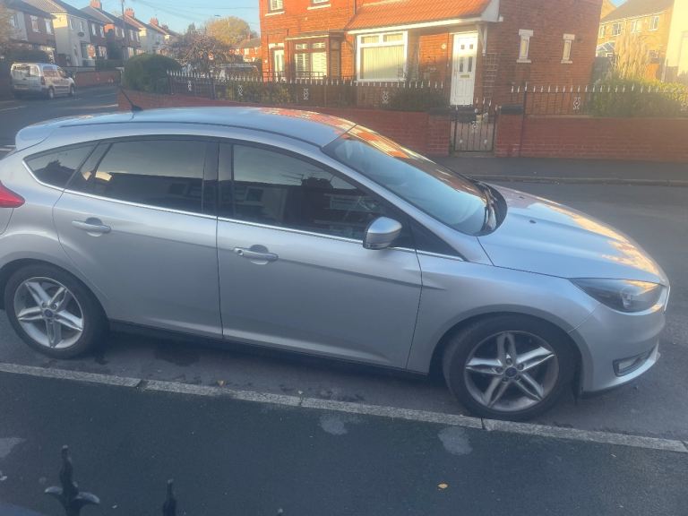 Ford, FOCUS, Hatchback, 2015, Manual, 999 (cc), 5 doors