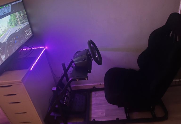Racing simulator 