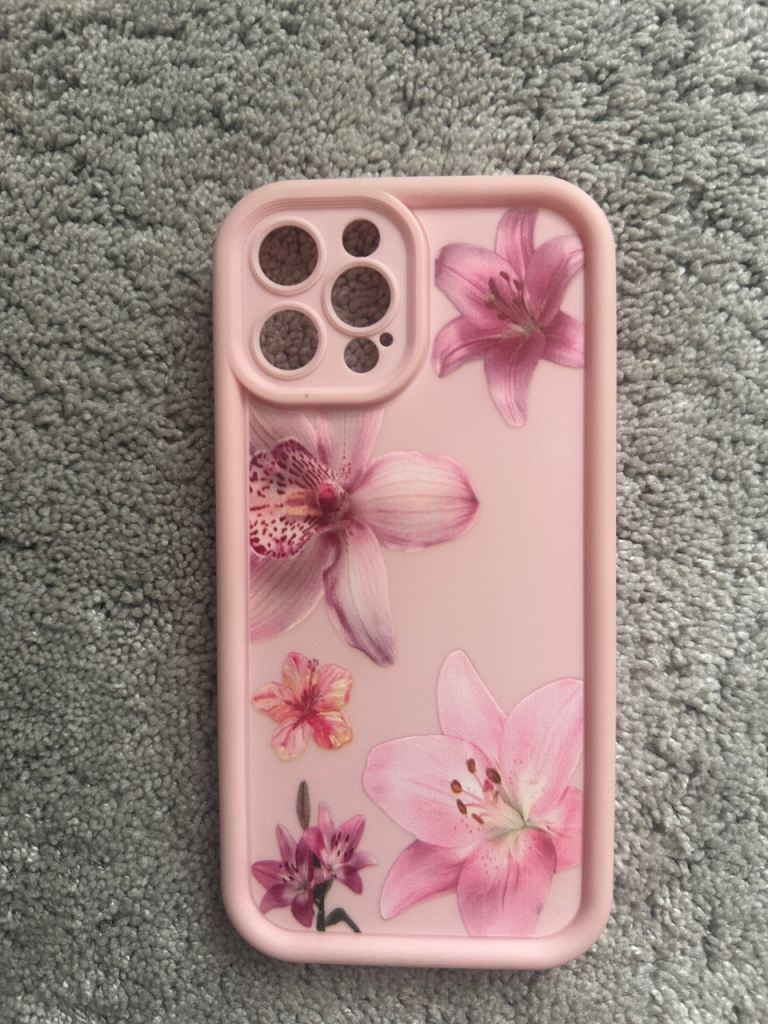 Pink Floral iPhone Case – Good Condition iPhone 15 pro max 