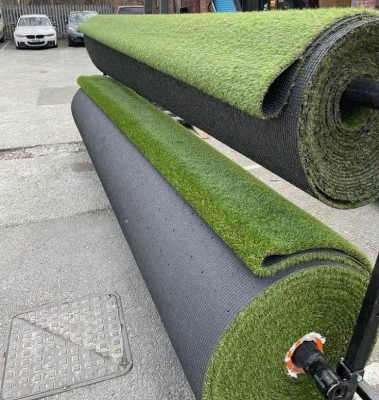 of Comfort Perfect Balance | 35mm Mid-Range Turf | Rolls Grass Artificial