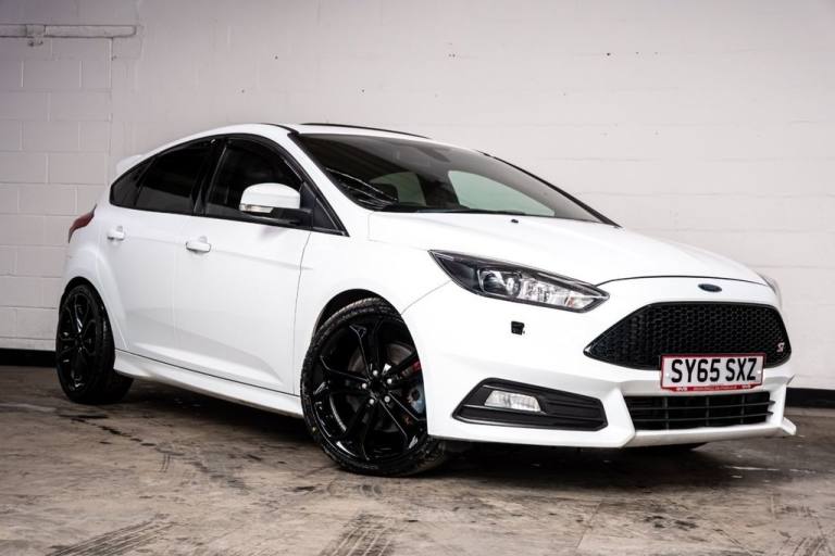 2015 Ford Focus 2.0T EcoBoost ST-3 Hatchback 5dr Petrol Manual Euro 6 (s/s) (250 ps) Hatchback Pe...