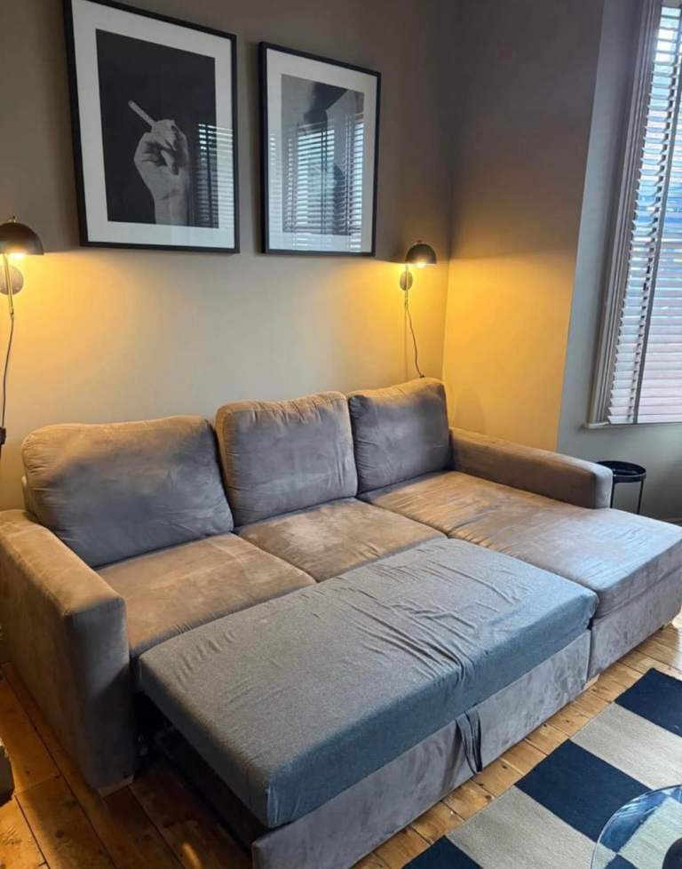 SOFA FOR COLLECTION (SE LONDON)