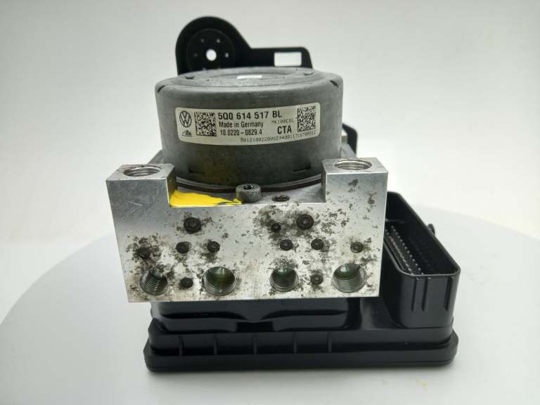 Volkswagen Golf Abs Pump/Modulator 2013-2020 1.4l Cukb 5q0614517bl