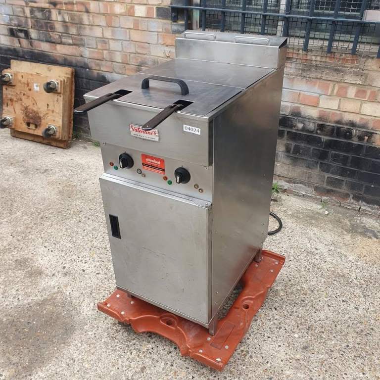 Valentine Fryer V2200T-Three Phase Turbo 23 KW Electric Chips Fryer-Refubished 04/11