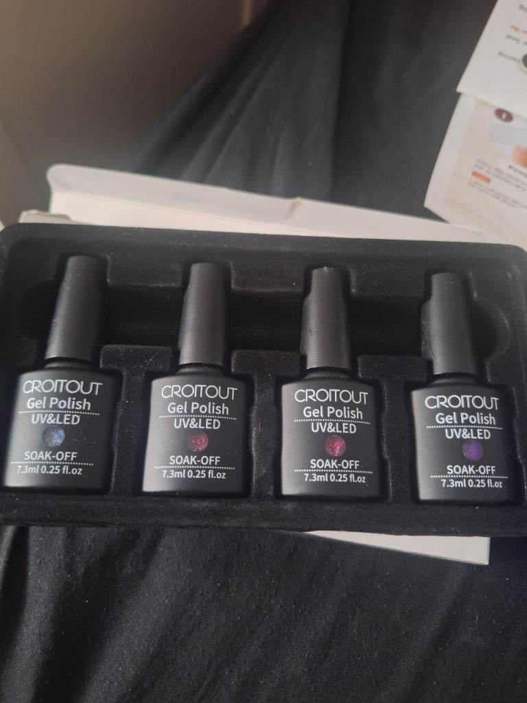 Gel polish and uv light 