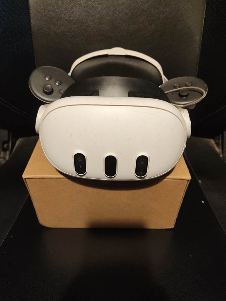 Meta quest 3 vr includes box 