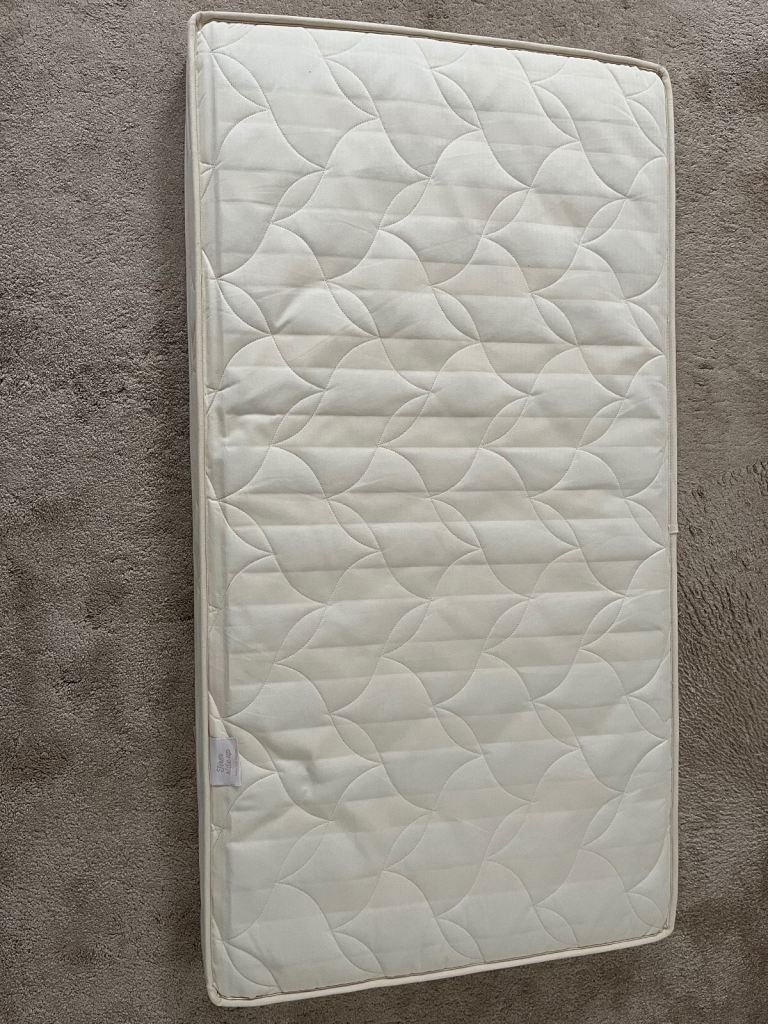 The Little Green Sheep Twist Natural Cot Mattress 70x132cm