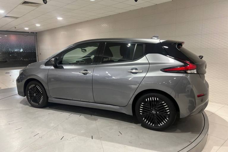 2022 72 NISSAN LEAF 39KWH N-CONNECTA HATCHBACK 5DR ELECTRIC AUTO (150 PS) TECH P