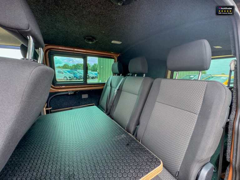 2023 Volkswagen Transporter Crew Cab LWB L2H1 T32 Tdi Kombi Highline Air Con Cam EURO 6 NO VAT Cr...