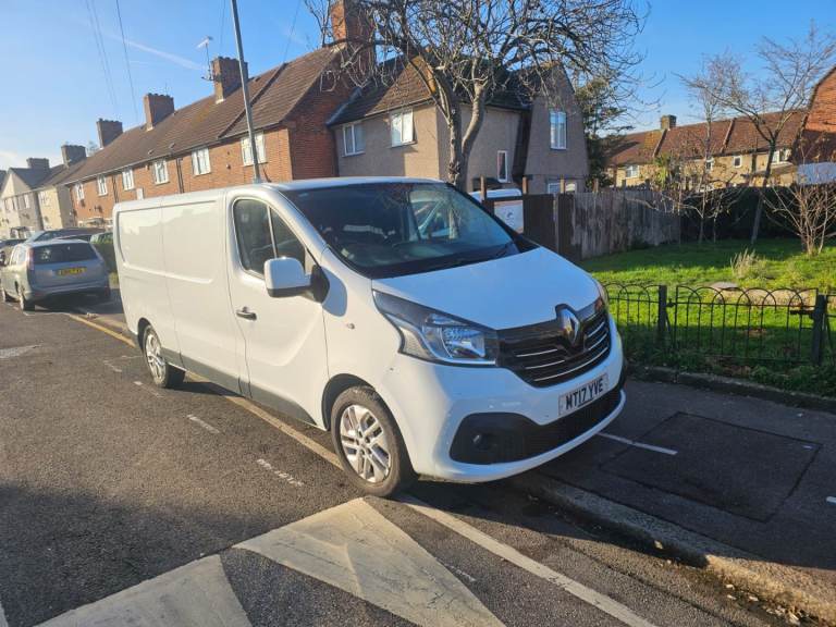 Renault traffic sport