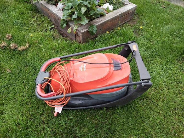 Flymo Easiglide 300v - Lawn Mower