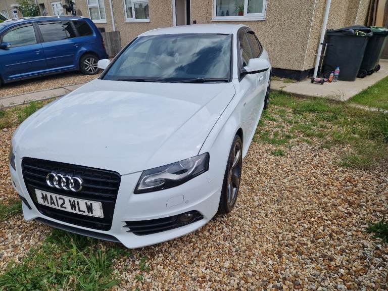 Audi, A4, Saloon, 2012, Manual, 1968 (cc), 4 doors