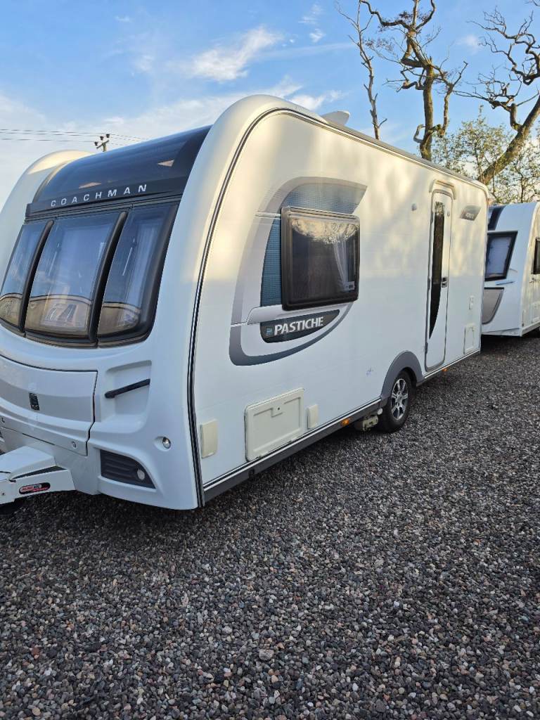 Coachman pastiche 470/2 berth 2013 top spec model motor mover 