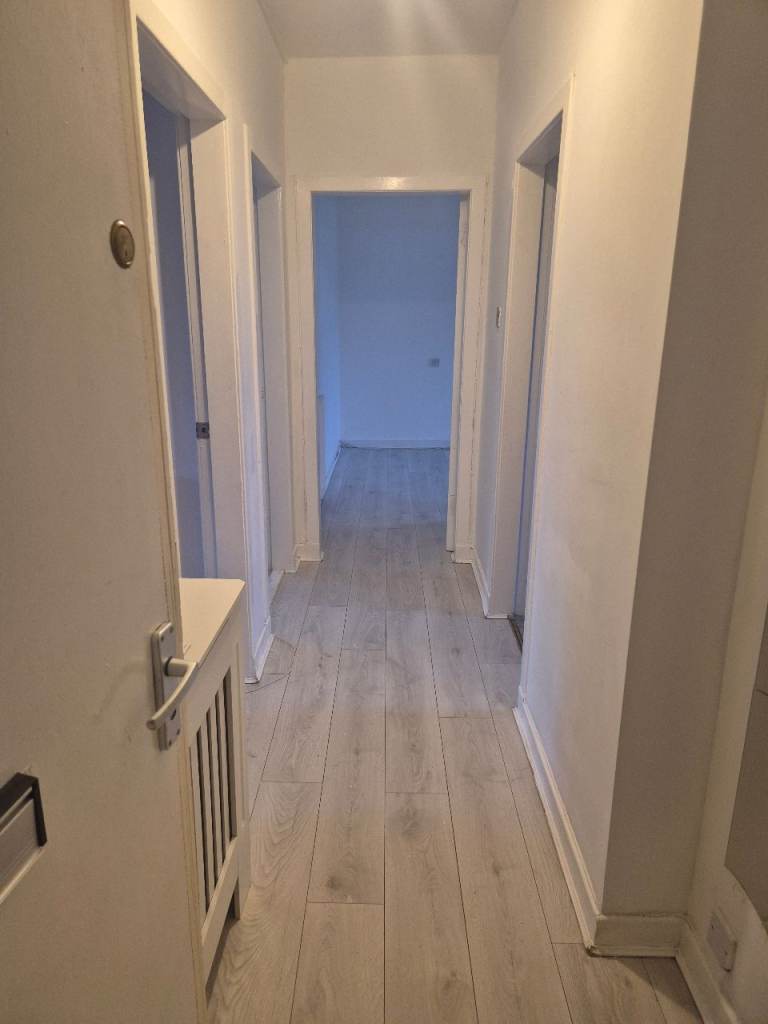 Lovely, spacious 2 bed flat