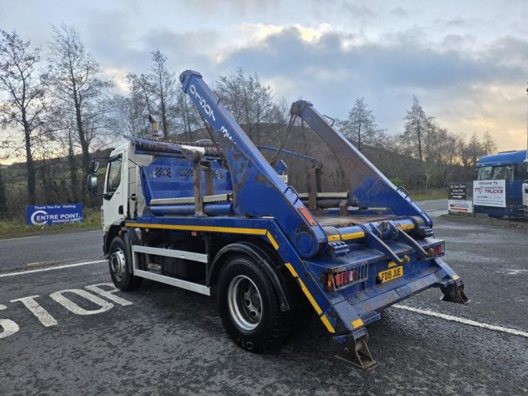 2019 DAF LF 230 18 TON GROSS 4X2 with Hyvalift Skip Gear