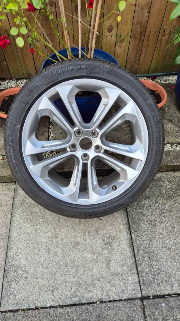 19" Audi Alloy + Tyre 255/40/ZR19