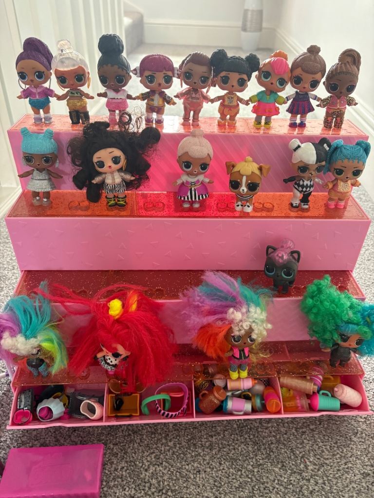 Large LOL Bundle - Including Display Case, Dolls & Accessories
