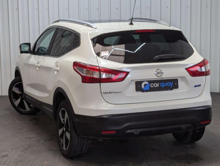2015 Nissan Qashqai 1.5 Qashqai N-Tec+ dCi 5dr SUV Diesel Manual