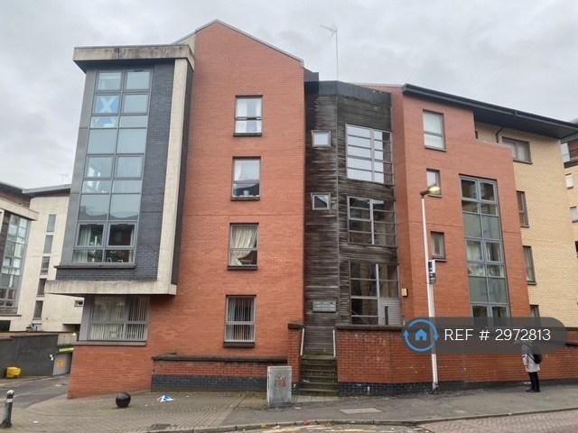 2 bedroom flat in Castle Street, Glasgow, G11 (2 bed) (#2972813)