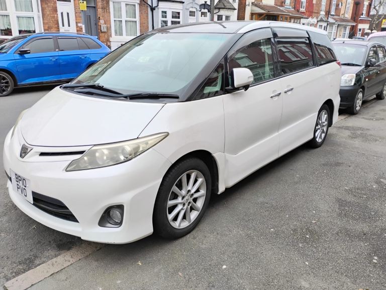 Toyota Estima 2010 - Automatic - 7 Seater