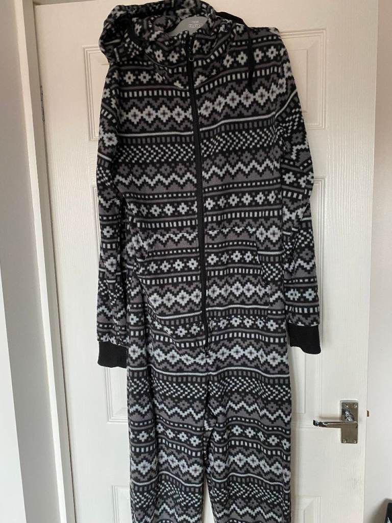 Men's grey onzie small/medium with hood good condition