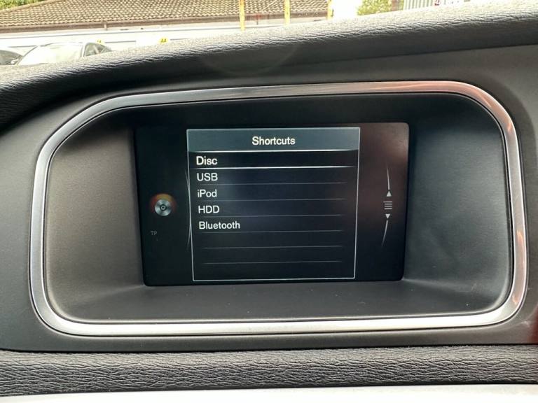 2016 Volvo V40 2.0 D2 R-Design Nav Hatchback 5dr Diesel Manual Euro 6 (s/s) (120 ps) Hatchback Di...