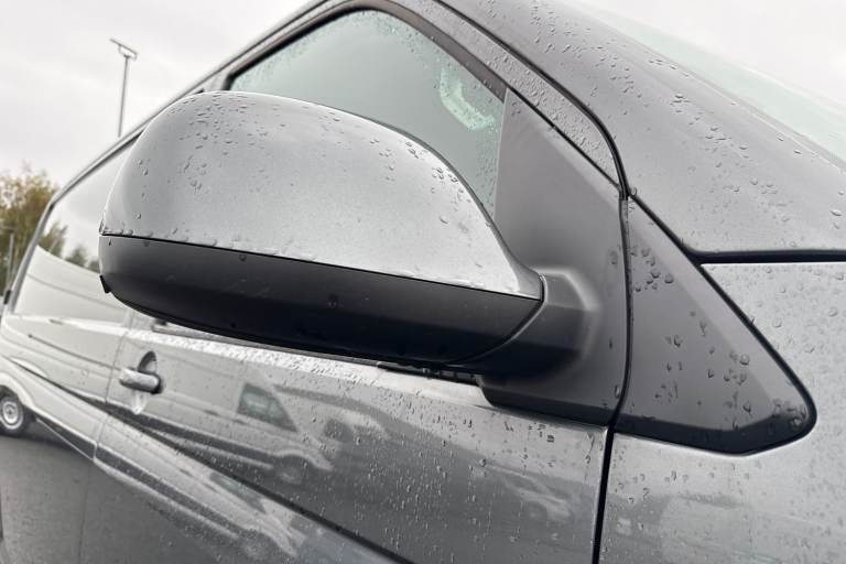 2024 Volkswagen Transporter 2.0 TDI 110 Highline Van Van Manual