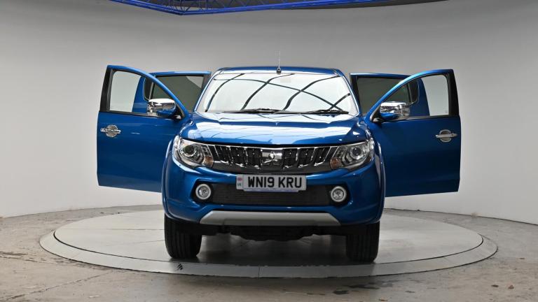 2019 Mitsubishi L200 2.4 DI-D DC Barbarian 4WD Euro 6 4dr PICK UP Diesel Manual