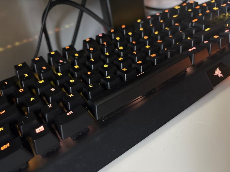 Razer Mechanical Keyboard with Wrist Rest & Logitech Gaming mouse 