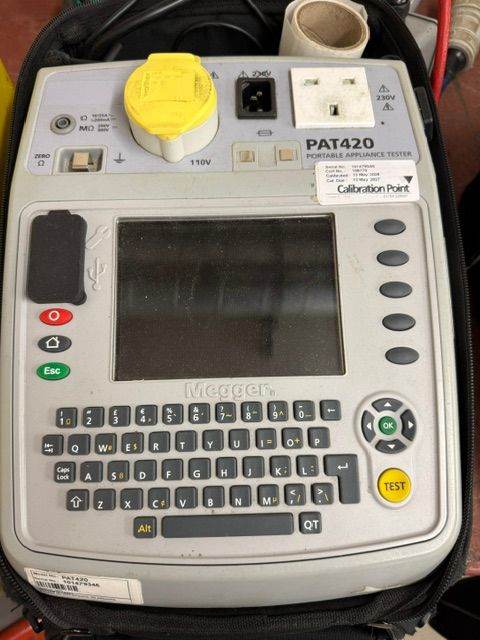 Megger PAT420 Portable Appliance Tester – this machine is showing a fault