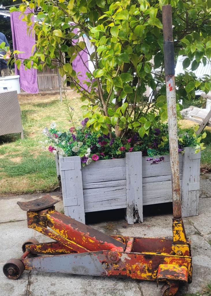 Heavy Duty Commercial Floor Jack - Used Condition