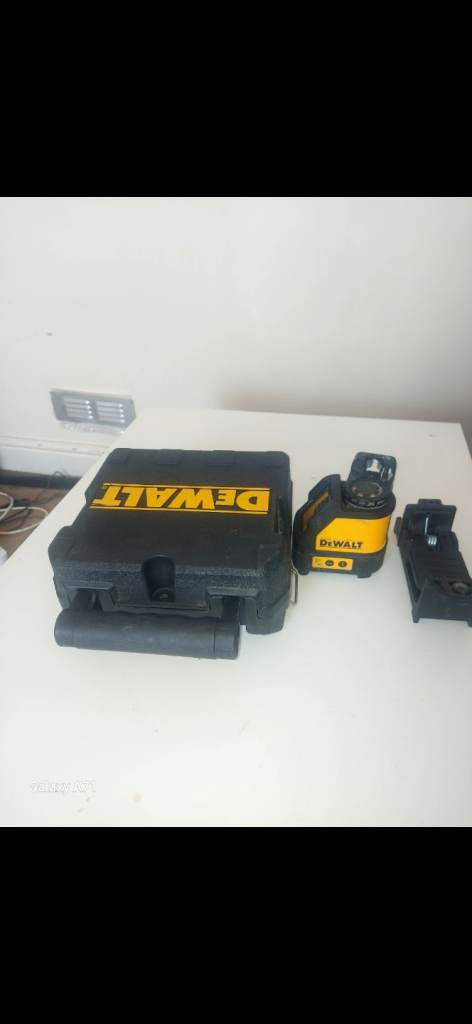 Dewalt self levelling laser 
