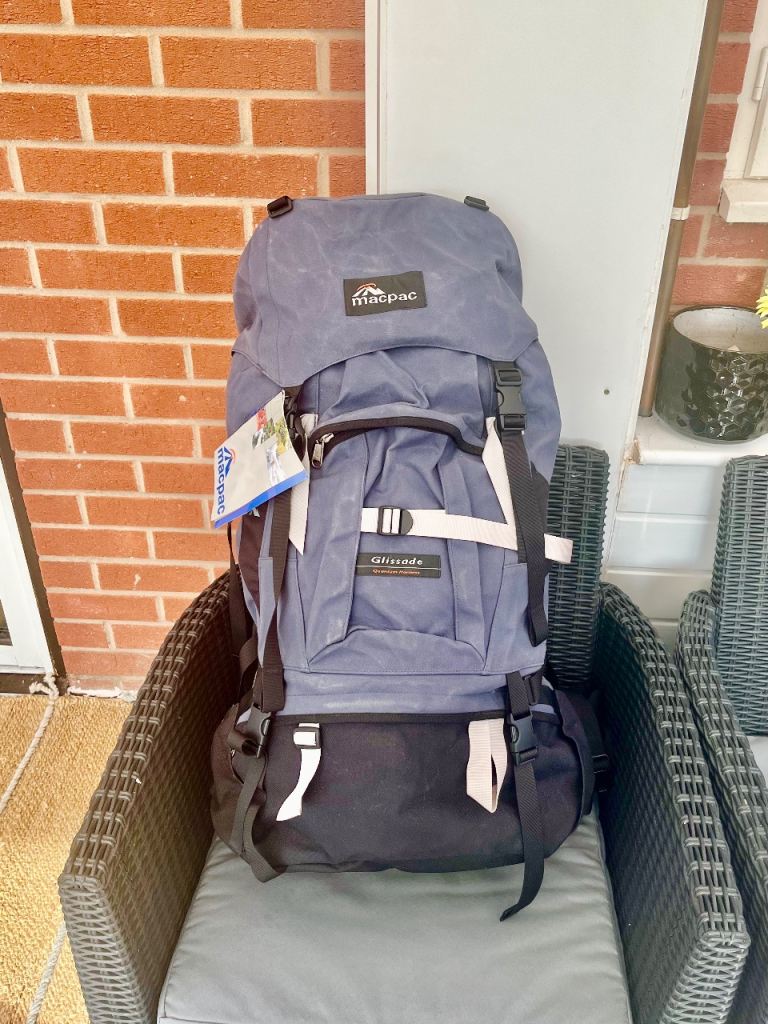Macpac Glissade Rucksack – Excellent Condition – Unused