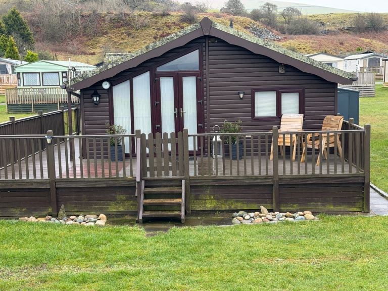 Luxury Newly Refurbished Holiday Lodge in a Beautiful Location 