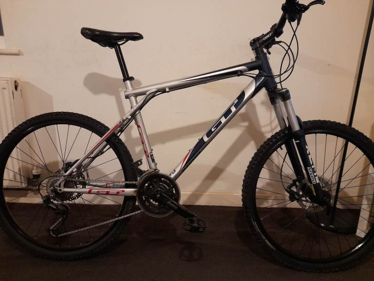 Mens GT Aggressor mountain bike