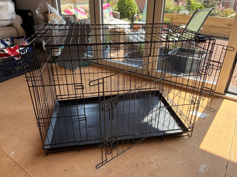 Dog crate 