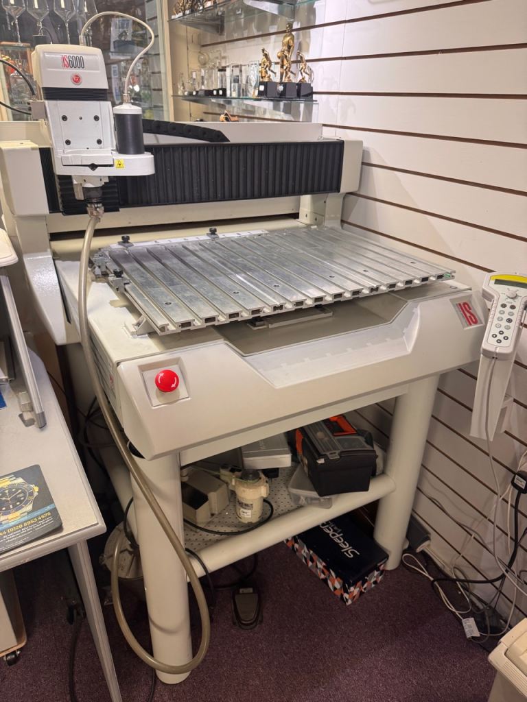 Gravograph IS6000 IQ Engraving Machine