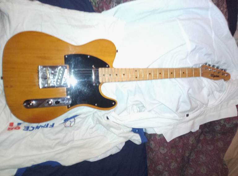 Squier Telecaster Electric Guitar – Good Condition